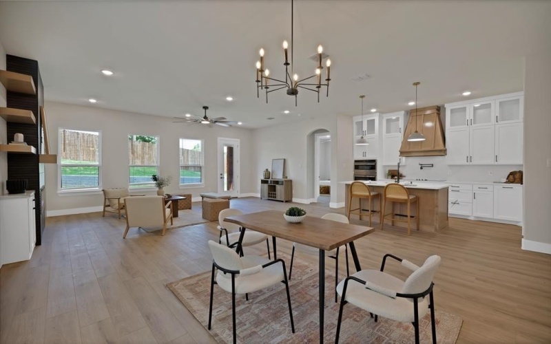 5328 Locke Avenue, Fort Worth, TX 76107, 4 Habitaciones Habitaciones , ,2 BañosBaños,Residential,En Venta,5328 Locke Avenue,20954841