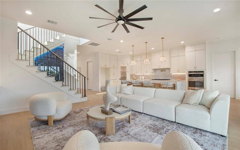 1903 McBroom Street, Dallas, TX 75212, 5 Bedrooms Bedrooms, ,6 BathroomsBathrooms,Residential,For Sale,1903 McBroom Street,20954244