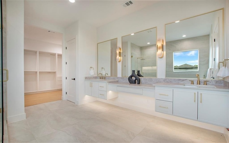 1903 McBroom Street, Dallas, TX 75212, 5 Bedrooms Bedrooms, ,6 BathroomsBathrooms,Residential,For Sale,1903 McBroom Street,20954244