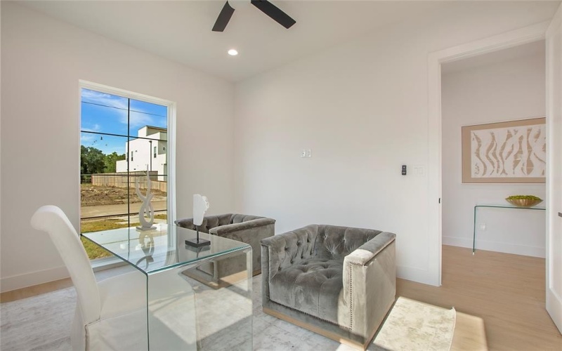 1903 McBroom Street, Dallas, TX 75212, 5 Bedrooms Bedrooms, ,6 BathroomsBathrooms,Residential,For Sale,1903 McBroom Street,20954244