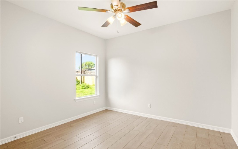 1263 La Esmeralda Drive, Kingsville, TX 78363, 3 Bedrooms Bedrooms, ,2 BathroomsBathrooms,Residential,For Sale,1263 La Esmeralda Drive,0,460010