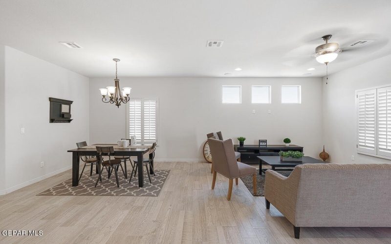 13817 Paseo Bosque Avenue, El Paso, TX 79928, 3 Habitaciones Habitaciones , ,2 BañosBaños,Residential,En Venta,13817 Paseo Bosque Avenue,923811