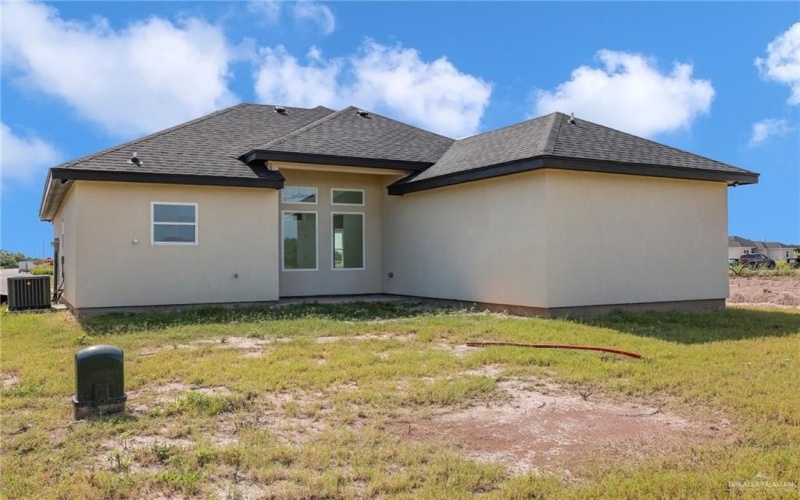 5917 N Playa Del Sol Street, Edinburg, TX 78542, 3 Habitaciones Habitaciones , ,2 BañosBaños,Residential,En Venta,5917 N Playa Del Sol Street,472655