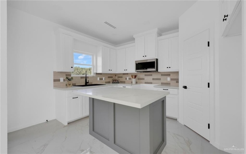 5917 N Playa Del Sol Street, Edinburg, TX 78542, 3 Habitaciones Habitaciones , ,2 BañosBaños,Residential,En Venta,5917 N Playa Del Sol Street,472655