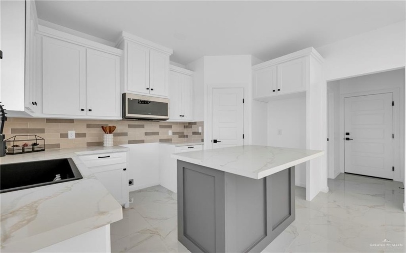 5917 N Playa Del Sol Street, Edinburg, TX 78542, 3 Habitaciones Habitaciones , ,2 BañosBaños,Residential,En Venta,5917 N Playa Del Sol Street,472655