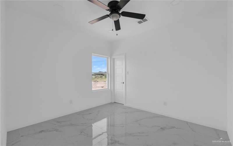 5917 N Playa Del Sol Street, Edinburg, TX 78542, 3 Habitaciones Habitaciones , ,2 BañosBaños,Residential,En Venta,5917 N Playa Del Sol Street,472655
