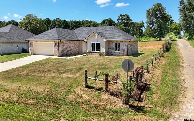 2001 CR 2138 (Old Tyler Rd), Troup, TX 75789, 4 Habitaciones Habitaciones , ,2 BañosBaños,Residential,En Venta,2001 CR 2138 (Old Tyler Rd),25008410