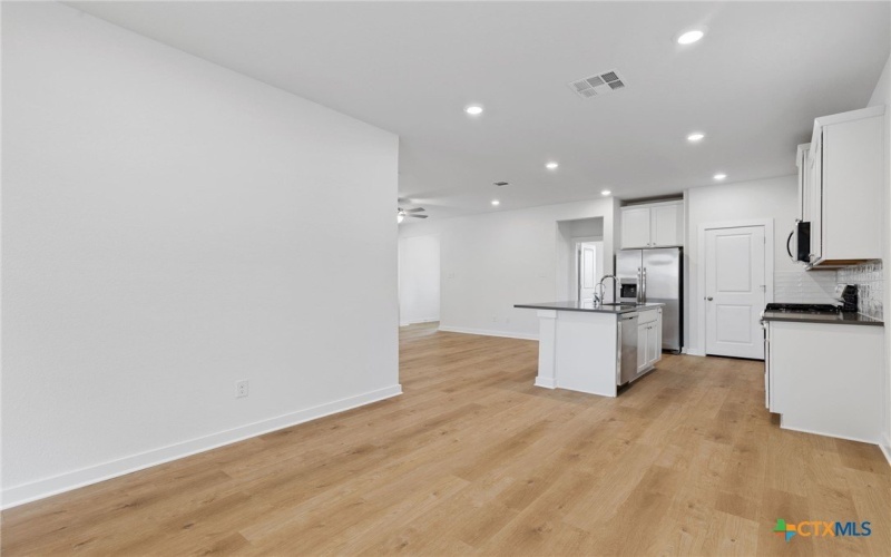 645 Salamander, San Marcos, TX 78666, 3 Habitaciones Habitaciones , ,2 BañosBaños,Residential,En Venta,645 Salamander,582027