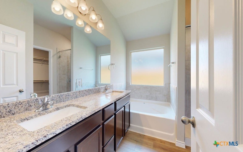 4013 Hayes Court, Belton, TX 76513, 4 Bedrooms Bedrooms, ,2 BathroomsBathrooms,Residential,For Sale,4013 Hayes Court,582036