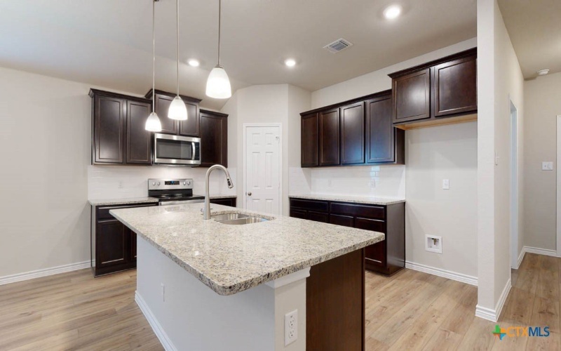 4013 Hayes Court, Belton, TX 76513, 4 Bedrooms Bedrooms, ,2 BathroomsBathrooms,Residential,For Sale,4013 Hayes Court,582036