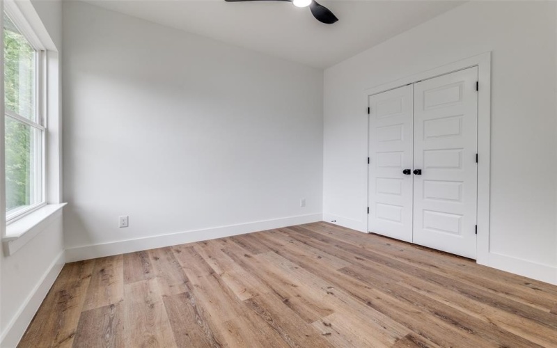 5702 Riverside Drive, Dallas, TX 75235, 2 Bedrooms Bedrooms, ,3 BathroomsBathrooms,Residential Multi Family,For Sale,5702 Riverside Drive,20923505