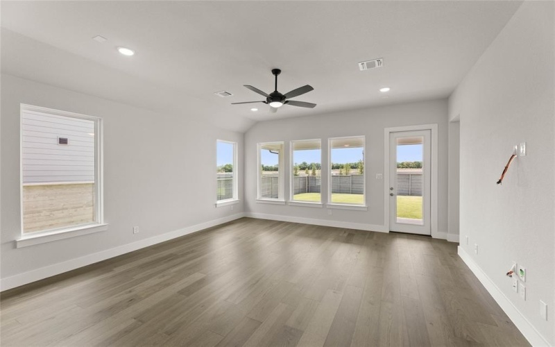 8421 Peach, Justin, TX 76247, 3 Bedrooms Bedrooms, ,2 BathroomsBathrooms,Residential,For Sale,8421 Peach,20956986