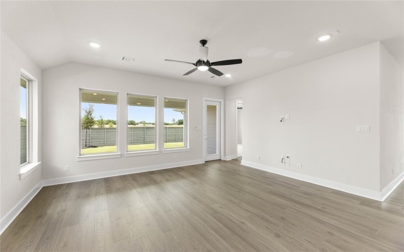 8425 Peach, Justin, TX 76247, 3 Bedrooms Bedrooms, ,2 BathroomsBathrooms,Residential,For Sale,8425 Peach,20957017