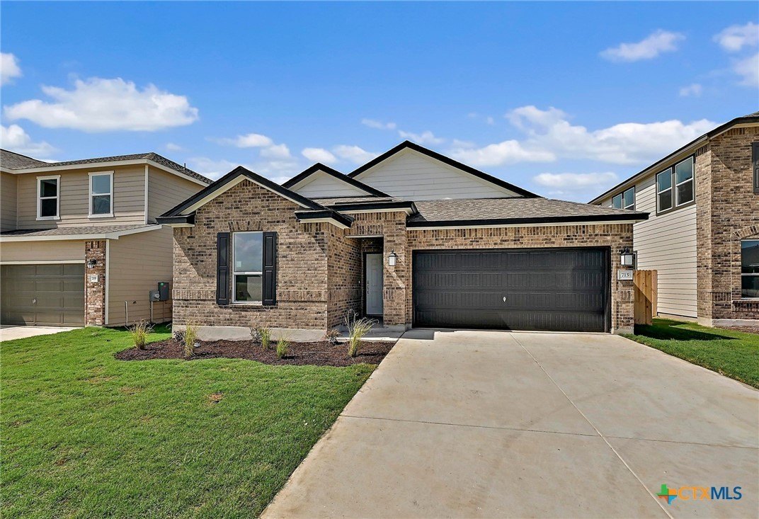 715 Ryan Street, Belton, TX 76513, 3 Habitaciones Habitaciones , ,2 BañosBaños,Residential,En Venta,715 Ryan Street,582119