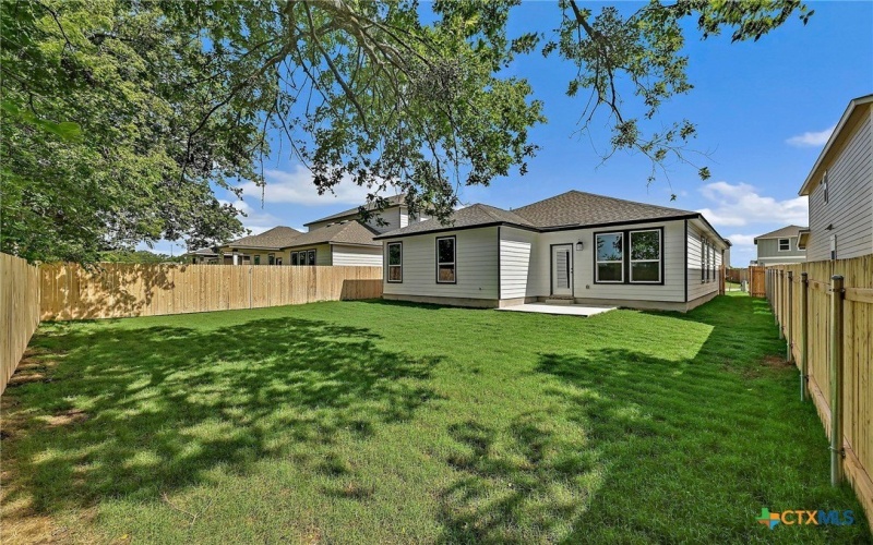 715 Ryan Street, Belton, TX 76513, 3 Habitaciones Habitaciones , ,2 BañosBaños,Residential,En Venta,715 Ryan Street,582119