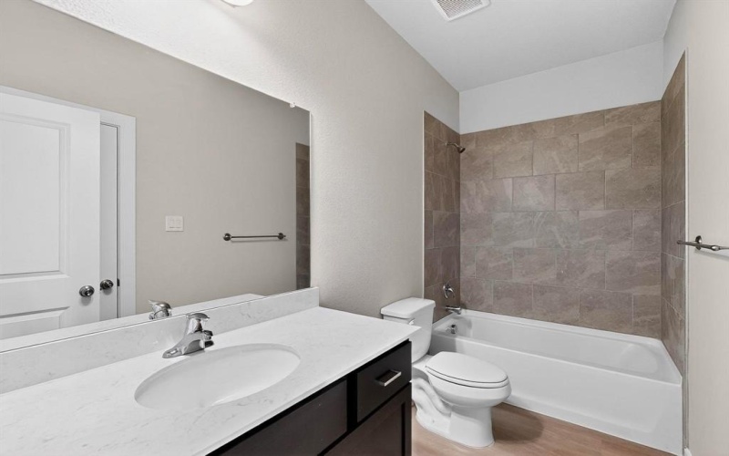 1800 Summer Aura, Mesquite, TX 75181, 3 Bedrooms Bedrooms, ,2 BathroomsBathrooms,Residential,For Sale,1800 Summer Aura,20955726