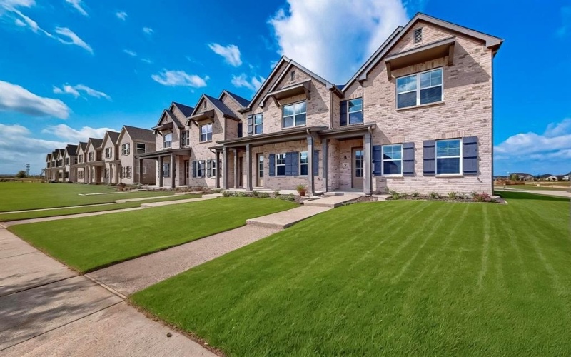1800 Summer Aura, Mesquite, TX 75181, 3 Bedrooms Bedrooms, ,2 BathroomsBathrooms,Residential,For Sale,1800 Summer Aura,20955726