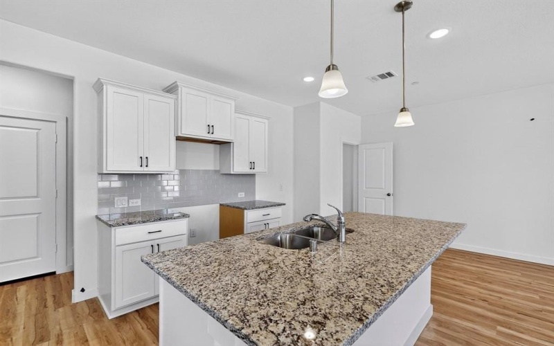 1812 Summer Aura, Mesquite, TX 75181, 3 Bedrooms Bedrooms, ,2 BathroomsBathrooms,Residential,For Sale,1812 Summer Aura,20955773