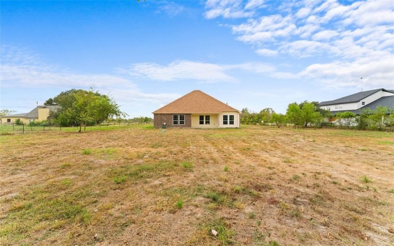 1085 Country Lane, Oak Ridge, TX 75142, 4 Bedrooms Bedrooms, ,2 BathroomsBathrooms,Residential,For Sale,1085 Country Lane,20955892