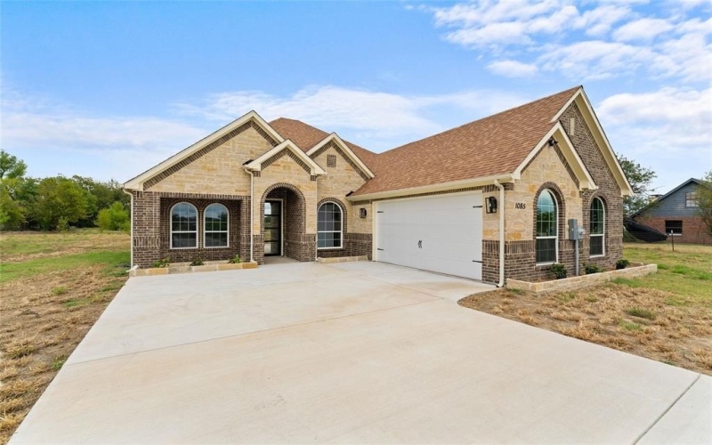 1085 Country Lane, Oak Ridge, TX 75142, 4 Bedrooms Bedrooms, ,2 BathroomsBathrooms,Residential,For Sale,1085 Country Lane,20955892