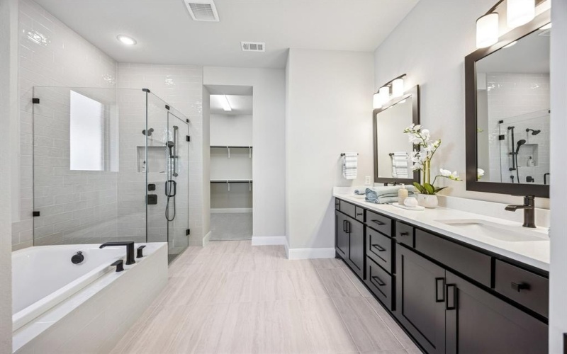 2221 Village Trail, Lakewood Village, TX 75068, 4 Bedrooms Bedrooms, ,3 BathroomsBathrooms,Residential,For Sale,2221 Village Trail,0,20956043