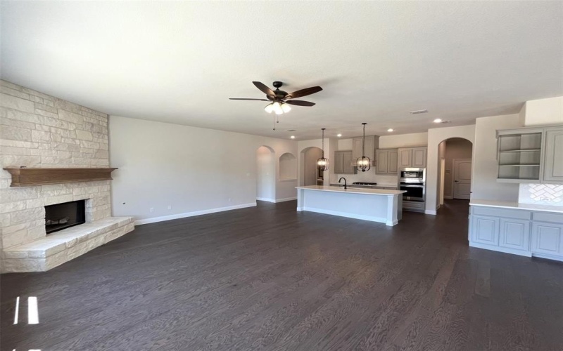 347 Paddle Boat, Granbury, TX 76049, 4 Bedrooms Bedrooms, ,2 BathroomsBathrooms,Residential,For Sale,347 Paddle Boat,20956074