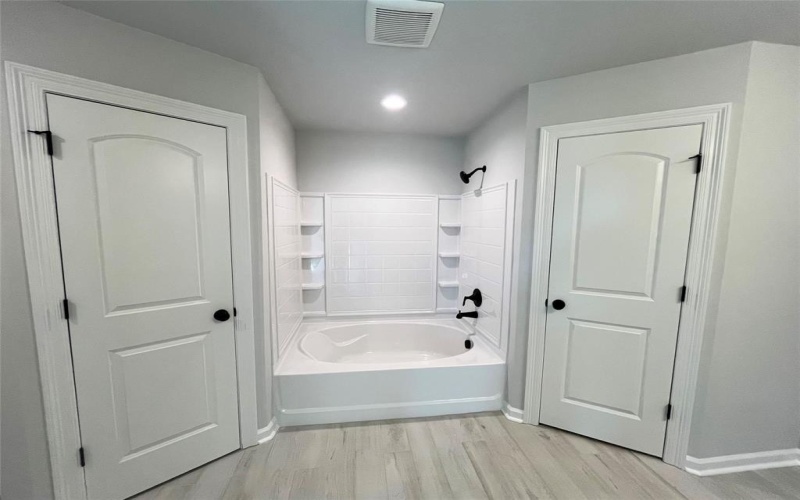 422 Zinfandel Place, Haughton, LA 71037, 3 Bedrooms Bedrooms, ,2 BathroomsBathrooms,Residential,For Sale,422 Zinfandel Place,0,20956325