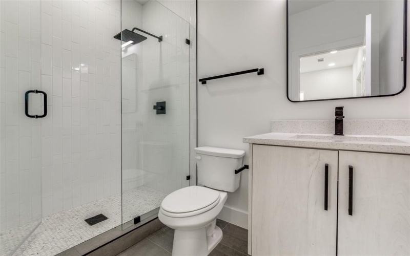 5704 Riverside Drive, Dallas, TX 75235, 2 Habitaciones Habitaciones , ,3 BañosBaños,Residential Multi Family,En Venta,5704 Riverside Drive,20956344