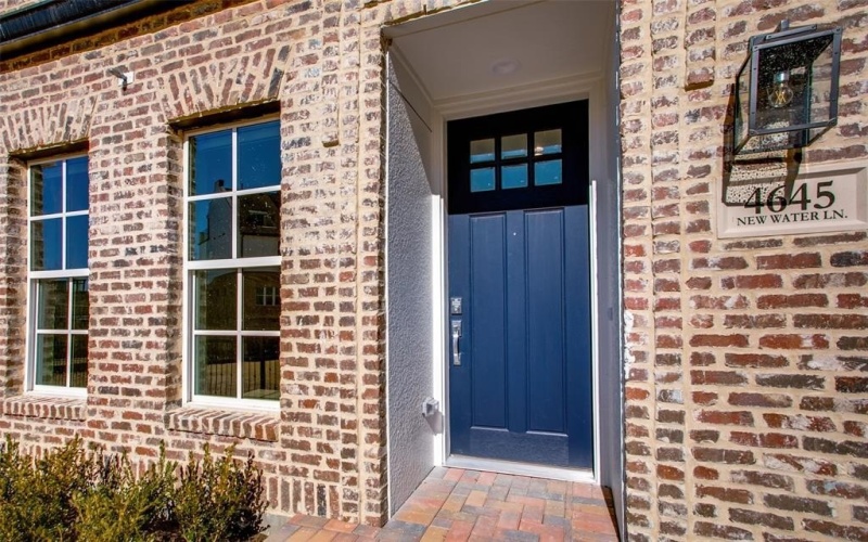 4645 New Water Lane, Dallas, TX 75219, 3 Habitaciones Habitaciones , ,3 BañosBaños,Residential,En Venta,4645 New Water Lane,20956819