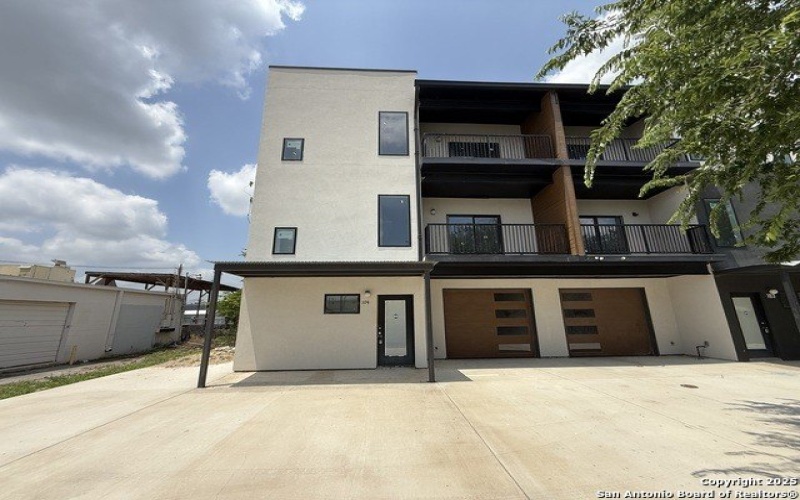 715 Ogden #104, San Antonio, TX 78212, 3 Habitaciones Habitaciones , ,3 BañosBaños,Residential,En Venta,715 Ogden,0,1872347