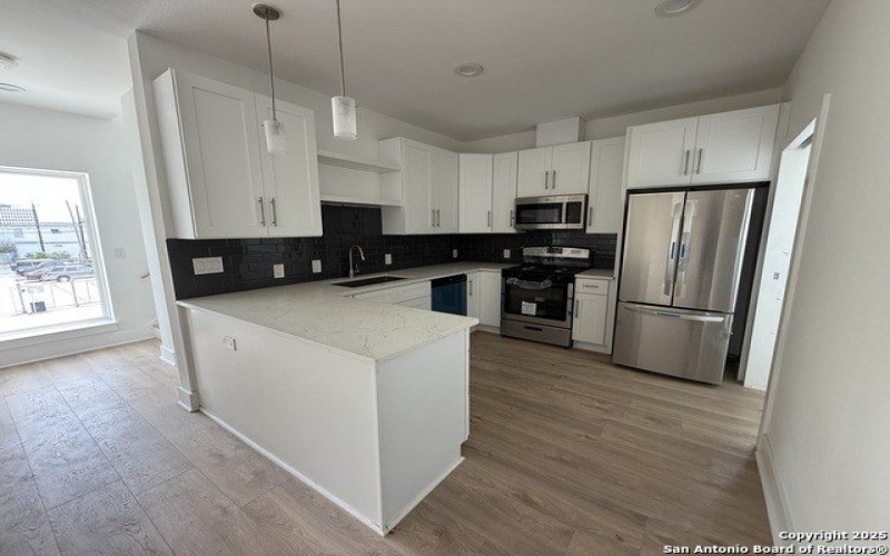 715 Ogden #104, San Antonio, TX 78212, 3 Habitaciones Habitaciones , ,3 BañosBaños,Residential,En Venta,715 Ogden,0,1872347
