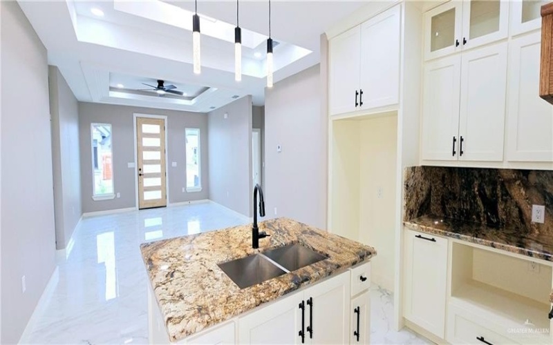 3616 Alexa Drive, Edinburg, TX 78542, 3 Habitaciones Habitaciones , ,2 BañosBaños,Residential,En Venta,3616 Alexa Drive,472890