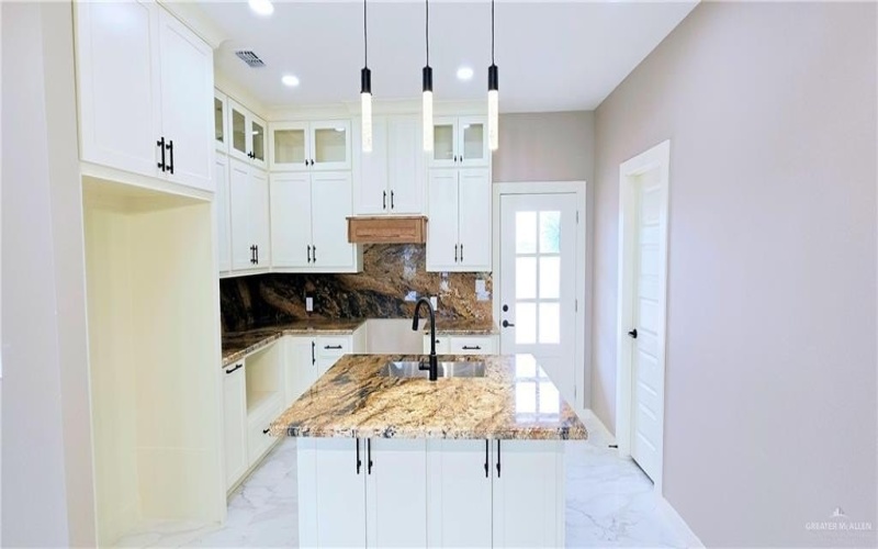 3616 Alexa Drive, Edinburg, TX 78542, 3 Habitaciones Habitaciones , ,2 BañosBaños,Residential,En Venta,3616 Alexa Drive,472890