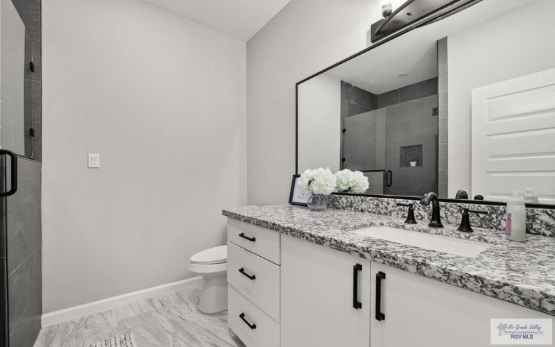 112 REPUBLIC CIR, SAN BENITO, TX 78586, 3 Habitaciones Habitaciones , ,2 BañosBaños,Residential,En Venta,112 REPUBLIC CIR,29765716