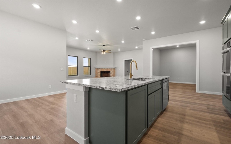 7005 18th Place, Lubbock, TX 79416, 4 Bedrooms Bedrooms, ,3 BathroomsBathrooms,Residential,For Sale,7005 18th Place,202555755