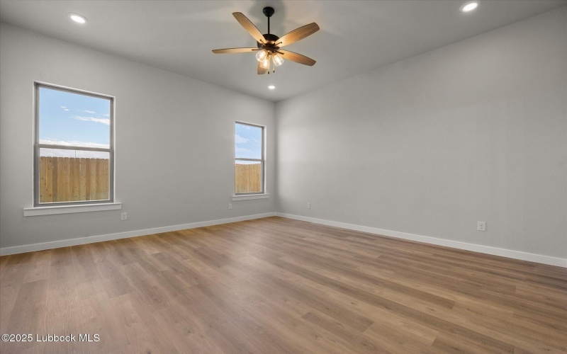 7005 18th Place, Lubbock, TX 79416, 4 Bedrooms Bedrooms, ,3 BathroomsBathrooms,Residential,For Sale,7005 18th Place,202555755