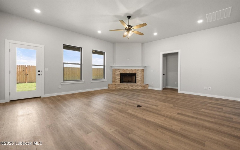 7005 18th Place, Lubbock, TX 79416, 4 Bedrooms Bedrooms, ,3 BathroomsBathrooms,Residential,For Sale,7005 18th Place,202555755