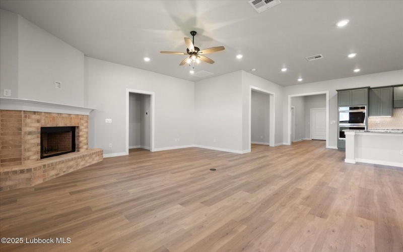 7005 18th Place, Lubbock, TX 79416, 4 Bedrooms Bedrooms, ,3 BathroomsBathrooms,Residential,For Sale,7005 18th Place,202555755