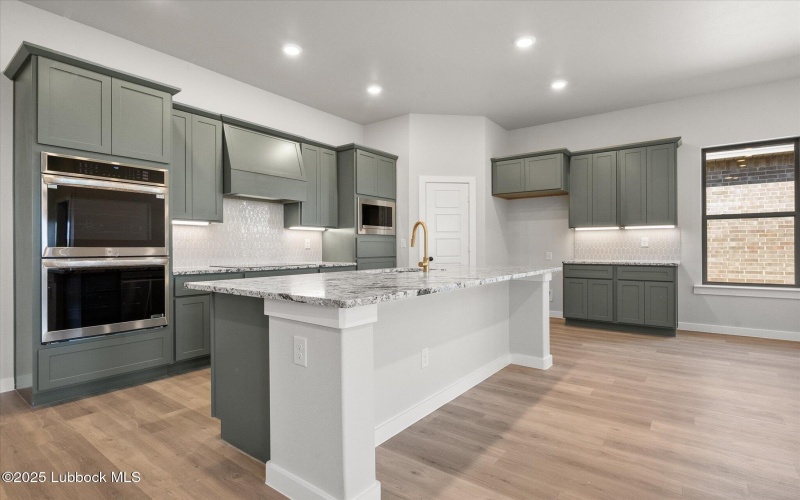7005 18th Place, Lubbock, TX 79416, 4 Bedrooms Bedrooms, ,3 BathroomsBathrooms,Residential,For Sale,7005 18th Place,202555755