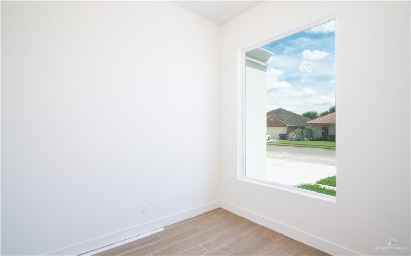 2607 Cottonwood Street, Mission, TX 78574, 4 Bedrooms Bedrooms, ,5 BathroomsBathrooms,Residential,For Sale,2607 Cottonwood Street,472973