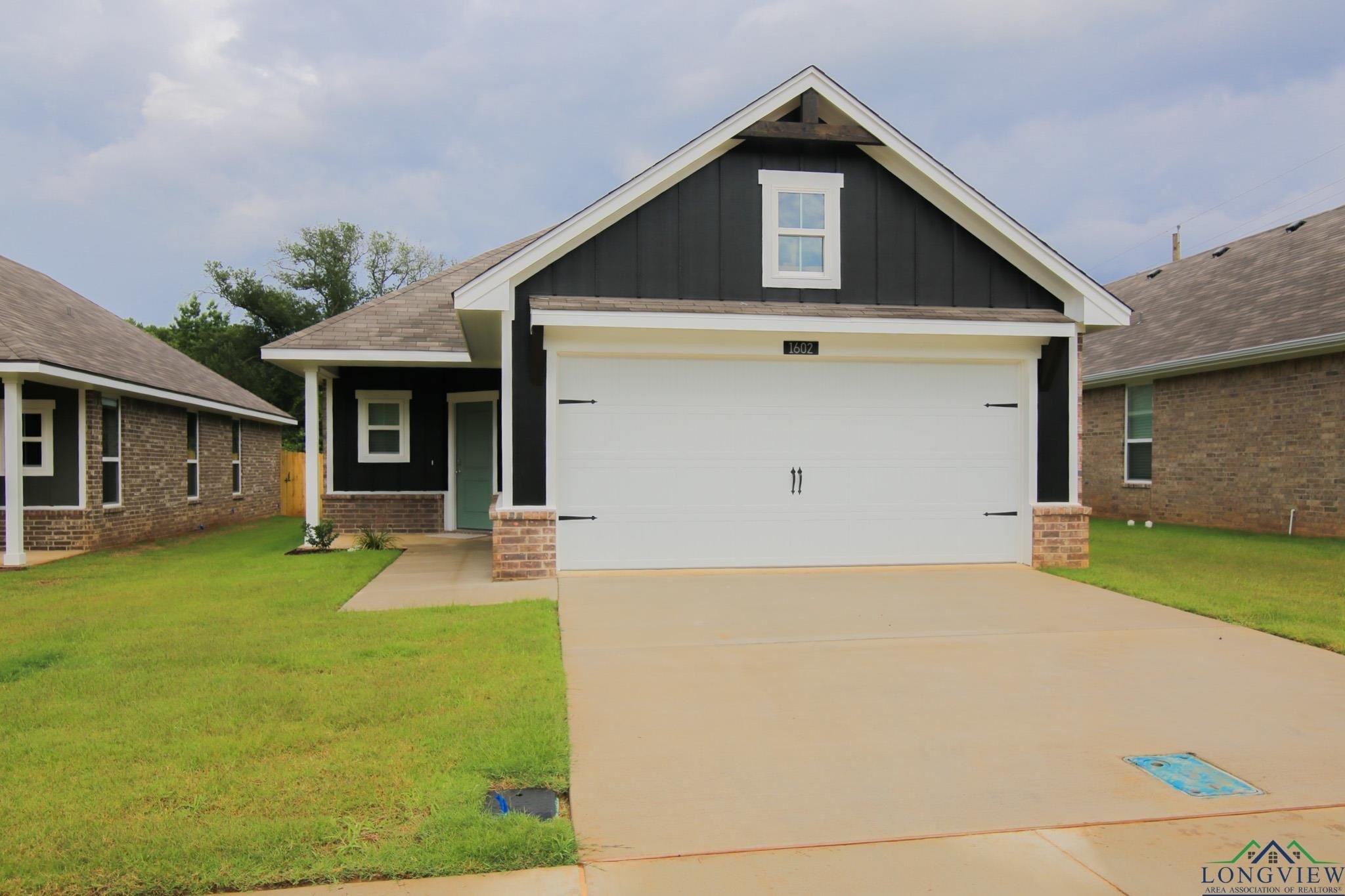 1602 Everwood Ct, Longview, TX 75604, 3 Habitaciones Habitaciones , ,2 BañosBaños,Residential,En Venta,1602 Everwood Ct,20253851