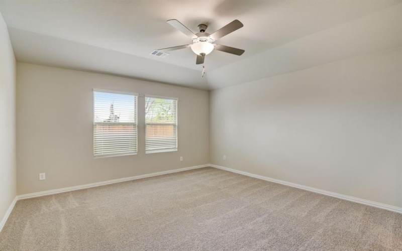 944 Linden Court, Lavon, TX 75166, 4 Bedrooms Bedrooms, ,3 BathroomsBathrooms,Residential,For Sale,944 Linden Court,20955075