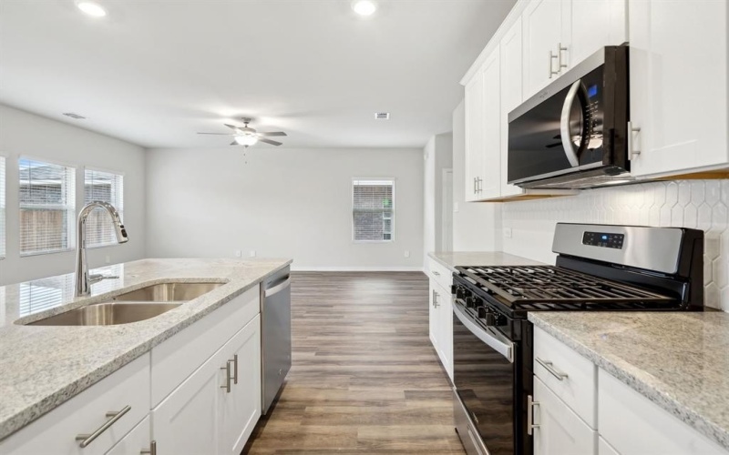 209 Greenbriar Drive, Princeton, TX 75071, 3 Bedrooms Bedrooms, ,2 BathroomsBathrooms,Residential,For Sale,209 Greenbriar Drive,20955322
