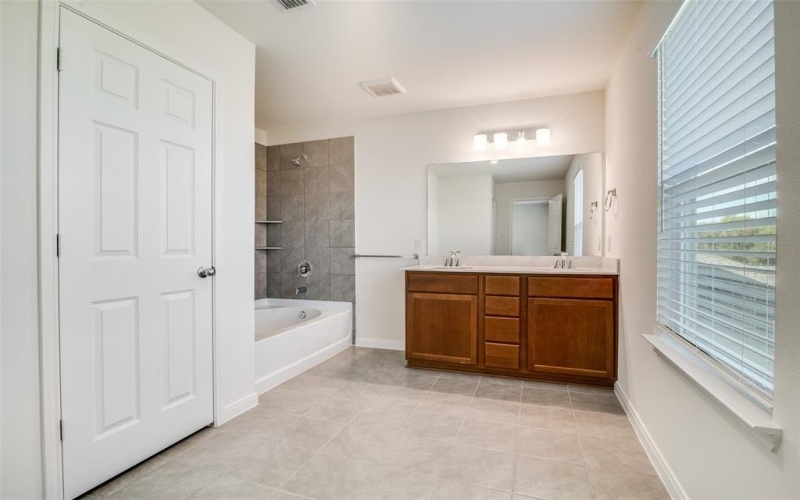4046 Bedford Drive, Crandall, TX 75114, 4 Habitaciones Habitaciones , ,2 BañosBaños,Residential,En Venta,4046 Bedford Drive,0,20955331