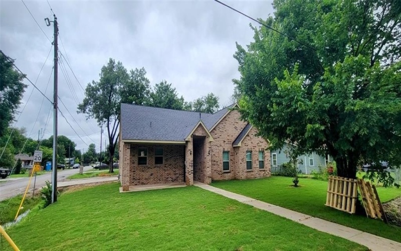 1305 Dewberry Drive, Wilmer, TX 75172, 3 Bedrooms Bedrooms, ,2 BathroomsBathrooms,Residential,For Sale,1305 Dewberry Drive,20955618