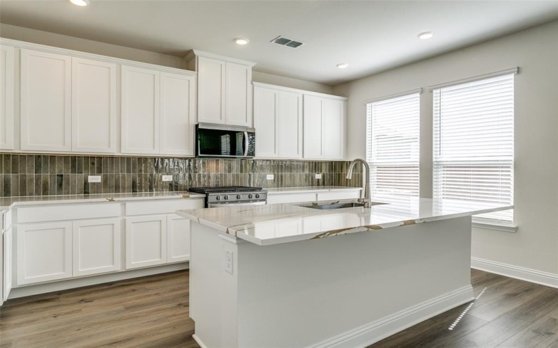 119 Rockwood Drive, Justin, TX 76247, 3 Habitaciones Habitaciones , ,2 BañosBaños,Residential,En Venta,119 Rockwood Drive,0,20956086