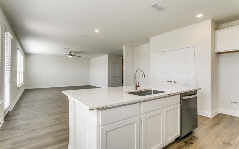 119 Rockwood Drive, Justin, TX 76247, 3 Habitaciones Habitaciones , ,2 BañosBaños,Residential,En Venta,119 Rockwood Drive,0,20956086