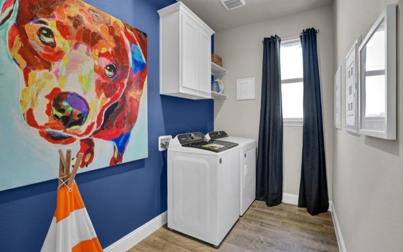 303 LIBBY Lane, Mansfield, TX 76063, 4 Habitaciones Habitaciones , ,2 BañosBaños,Residential,En Venta,303 LIBBY Lane,20956759