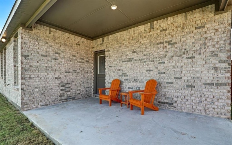 303 LIBBY Lane, Mansfield, TX 76063, 4 Habitaciones Habitaciones , ,2 BañosBaños,Residential,En Venta,303 LIBBY Lane,20956759