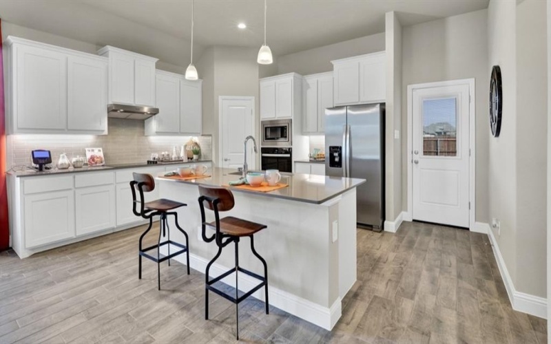 303 LIBBY Lane, Mansfield, TX 76063, 4 Habitaciones Habitaciones , ,2 BañosBaños,Residential,En Venta,303 LIBBY Lane,20956759